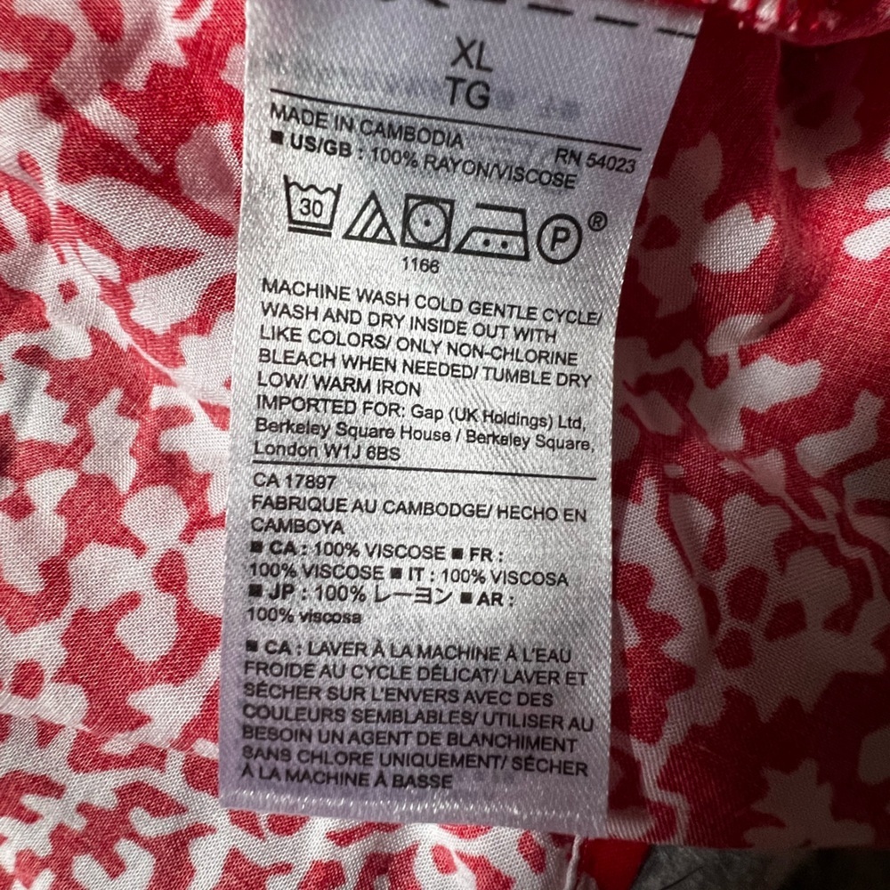 GAP Red and White Paisley Flowy Top NWT XL - Picture 8 of 8